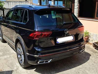 Volkswagen Tiguan VW Tiguan 2.0 TDI R Line Nero usata Vibo Valentia