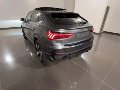 Audi Q3 SPB 35 TDI S tronic Identity Black + Tetto Grigio usata Santa Maria di Licodia
