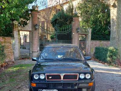 Lancia Delta HF Integrale EVO1 DELTONA Nero usata Scandiano