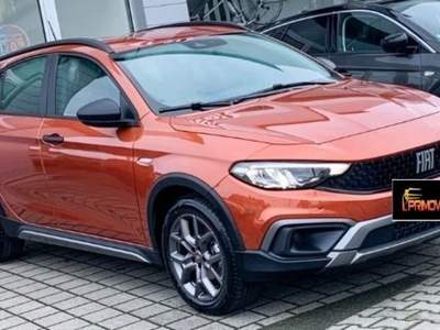 Fiat Tipo 1.0 5 porte City Cross Arancione usata Castelnuovo Rangone