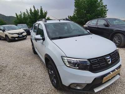 Dacia Sandero 1.5 dCi 8V 90 CV S&S Easy-R Serie Speciale Brave Bianco usata Vico Equense
