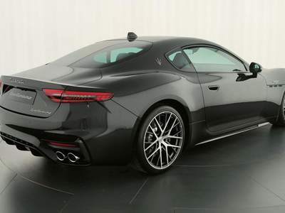 Maserati GranTurismo V6 550 CV AWD Trofeo Nero usata Corciano
