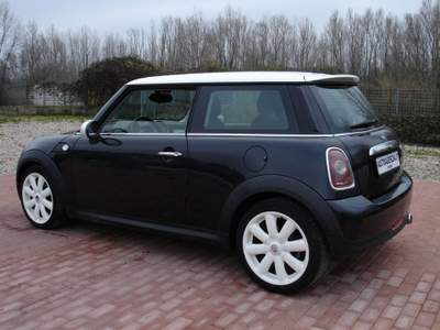 MINI Cooper 1.6 16V Cooper D int PELLE Nero usata Rimini
