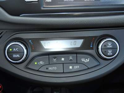 Toyota Yaris 1.5 Hybrid 5 porte Active Bianco usata Olbia