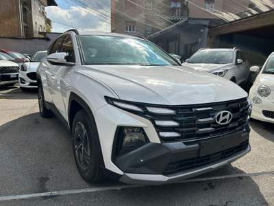 Hyundai Tucson 1.6 CRDI 48V Maxx 136CV Bianco usata Cinisello Balsamo