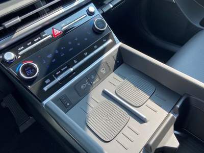 Hyundai Santa Fe 1.6 T-GDi HEV 4WD AT 7 posti XCLASS Nero usata Castelnuovo Rangone