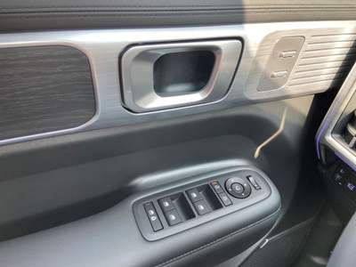 Hyundai Santa Fe 1.6 T-GDi HEV 4WD AT 7 posti XCLASS Nero usata Castelnuovo Rangone