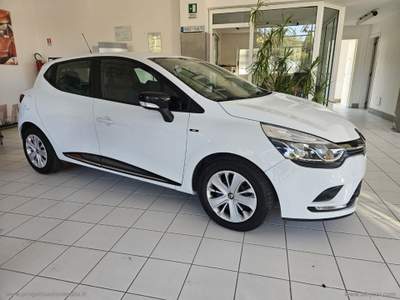 Renault Clio Clio dCi 8V 75CV 5p. Moschino Intens                                                         Bianco usata Caltanissetta