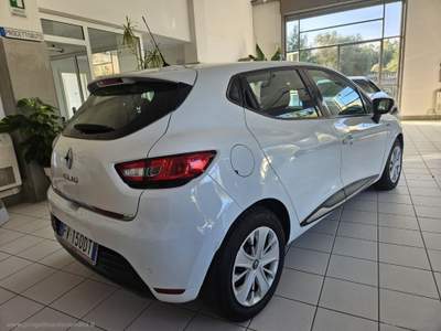 Renault Clio Clio dCi 8V 75CV 5p. Moschino Intens                                                         Bianco usata Caltanissetta