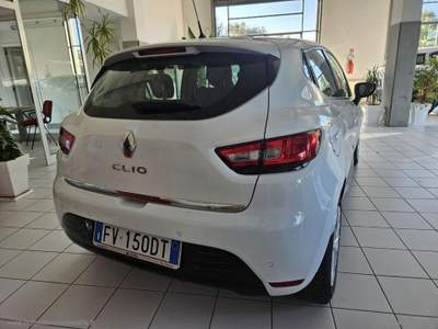 Renault Clio Clio dCi 8V 75CV 5p. Moschino Intens                                                         Bianco usata Caltanissetta