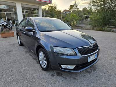 Skoda Octavia Octavia 1.6 TDI CR 110 CV Ambition                                                         Grigio usata Caltanissetta