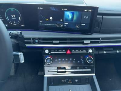 Hyundai Santa Fe 1.6 T-GDi HEV 4WD AT 7 posti XCLASS Marrone usata Castelnuovo Rangone