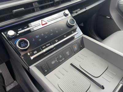 Hyundai Santa Fe 1.6 T-GDi HEV 4WD AT 7 posti XCLASS Nero usata Castelnuovo Rangone