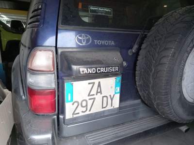 Toyota Land Cruiser turbodiesel 3 porte KZJ90 GX Blu/Azzurro usata Bra