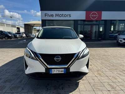 Nissan Qashqai 1.3 mhev N Connecta 2wd 140cv Bianco usata Taranto