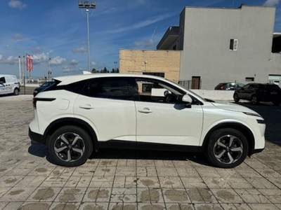 Nissan Qashqai 1.3 mhev N Connecta 2wd 140cv Bianco usata Taranto