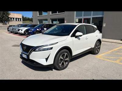 Nissan Qashqai 1.3 mhev N Connecta 2wd 140cv Bianco usata Taranto