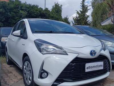 Toyota Yaris  1.5 Hybrid 5p. Business Bianco usata Modica