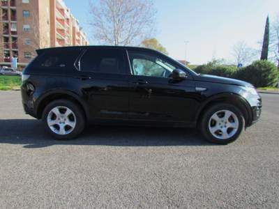 Land Rover Discovery Sport 2.0 eD4 150 CV 2WD SE Nero usata Latina