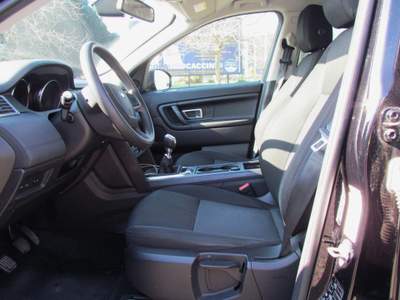 Land Rover Discovery Sport 2.0 eD4 150 CV 2WD SE Nero usata Latina