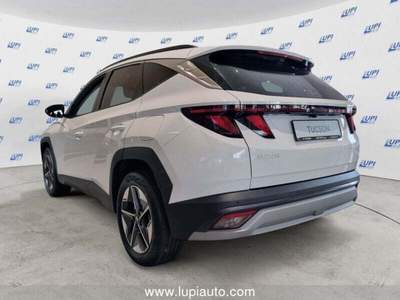 Hyundai Tucson 1.6 HEV 2wd 239cv Business Auto Bianco usata Pistoia