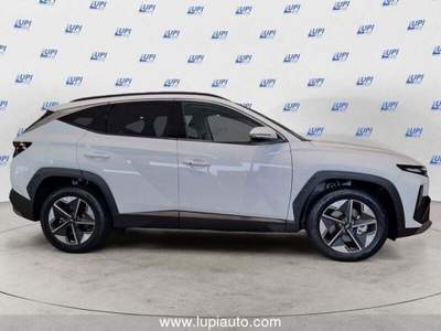 Hyundai Tucson 1.6 HEV 2wd 239cv Business Auto Bianco usata Pistoia