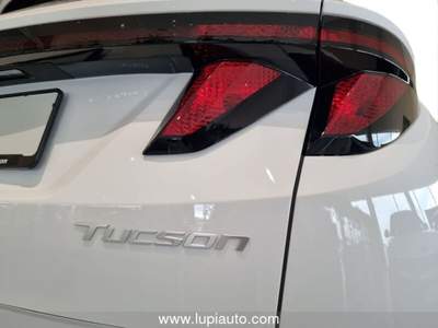Hyundai Tucson 1.6 CRDi MHEV 2wd 136cv Business DCT Bianco usata Pistoia