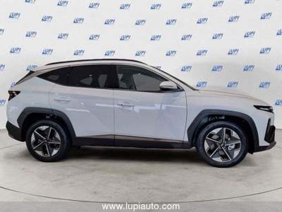 Hyundai Tucson 1.6 CRDi MHEV 2wd 136cv Business DCT Bianco usata Pistoia
