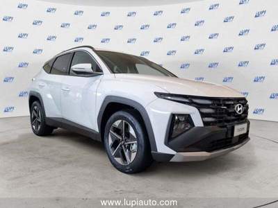 Hyundai Tucson 1.6 CRDi MHEV 2wd 136cv Business DCT Bianco usata Pistoia