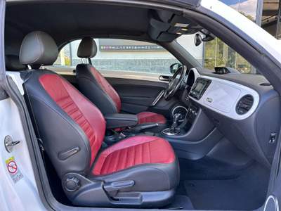 Volkswagen Maggiolino Cabrio 1.4 TSI DSG Sport 60's (Fender/LED/Auto) Bianco usata Castellaneta