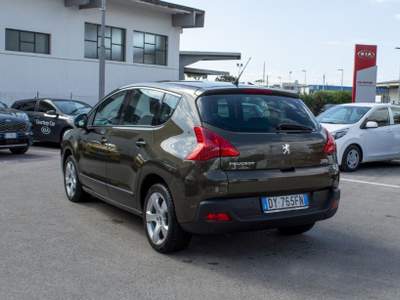 Peugeot 3008 1.6 HDi 110CV cambio robotizzato Tecno Marrone usata Fondi