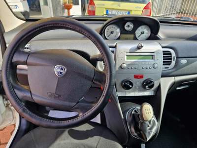 Lancia Ypsilon 1.2 Argento GPL Scadenza Bombola 2034 Bianco usata Cormano
