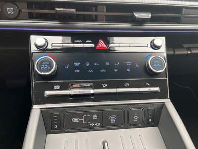 Hyundai Santa Fe 1.6 T-GDi HEV 4WD AT 7 posti XCLASS Nero usata Castelnuovo Rangone