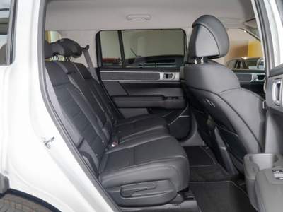 Hyundai Santa Fe 1.6 T-GDi HEV 4WD AT 7 posti XCLASS Bianco usata Castelnuovo Rangone