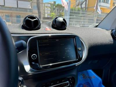 Smart ForTwo EQ Passion Bianco usata Cassino