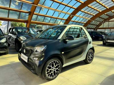 Smart ForTwo fortwo 70 1.0 PASSION TWINAMIC CABRIO Nero usata Torre del Greco