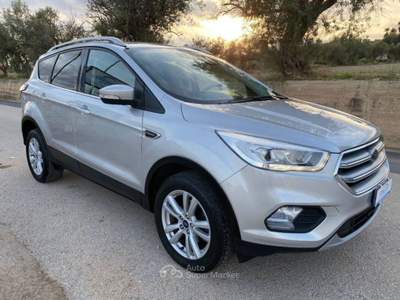 Ford Kuga 1.5 tdci Business s&s 2wd 120cv my18 Argento usata Ispica