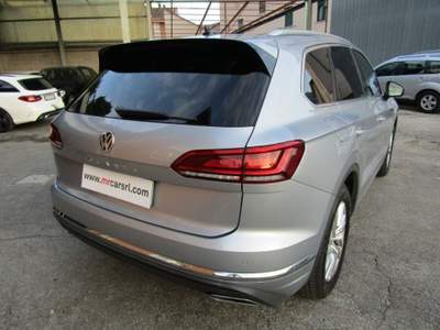Volkswagen Touareg 3.0 V6 TDI 286 CV SCR Advanced Argento usata Lecco