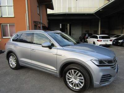 Volkswagen Touareg 3.0 V6 TDI 286 CV SCR Advanced Argento usata Lecco