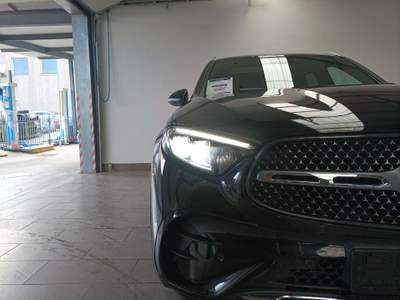 Mercedes-Benz GLC d 4Matic Mild Hybrid AMG Line Advanced Plus Nero usata Magenta