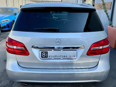 Mercedes-Benz Classe B CDI BlueEFFICIENCY Premium Argento usata Castellammare di Stabia