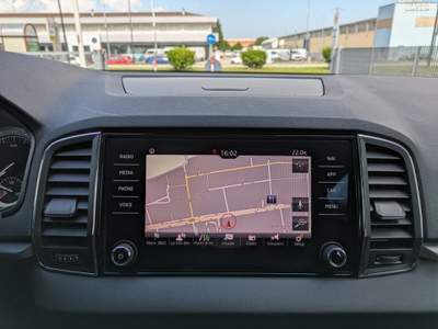 Skoda Karoq 1.6 TDI  DSG Grigio usata Limena