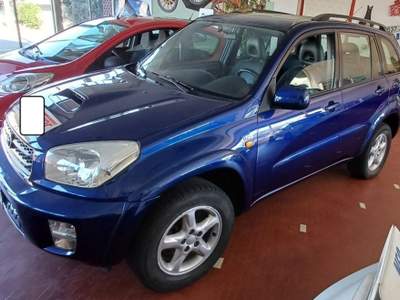 Toyota RAV4 RAV4 2.0 Tdi D-4D cat 5 porte Sol Blu/Azzurro usata Gaglianico