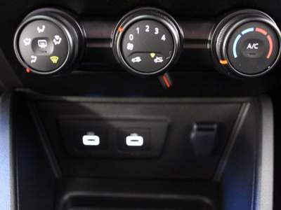 Dacia Duster 1.0 TCe GPL 4x2 Expression Verde usata Castelnuovo Rangone