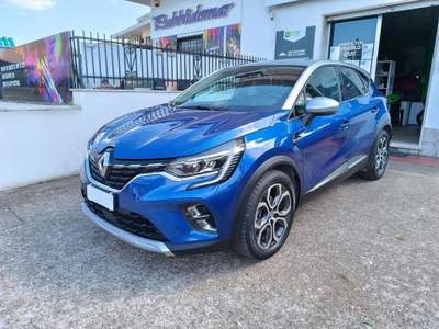 Renault Captur Plug-in Hybrid E-Tech 1.6 160 CV Blu/Azzurro usata Ardea