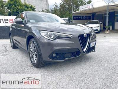 Alfa Romeo Stelvio 2.2 Turbodiesel 190 CV AT8 Q4 Business Grigio usata Isernia