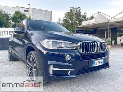 BMW X5 xDrive30d 258CV Experience Blu/Azzurro usata Isernia