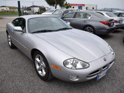 Jaguar XK 4.0 Coupé Argento usata Montalto di Castro