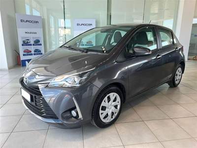 Toyota Yaris 1.5 Hybrid Active Grigio usata Polignano a Mare