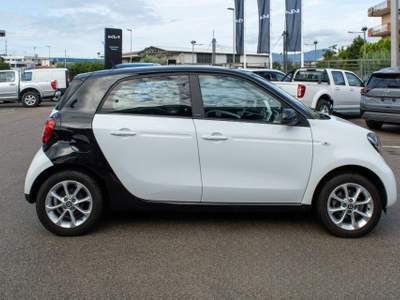 Smart ForFour 70 1.0 Passion Bianco usata Fondi